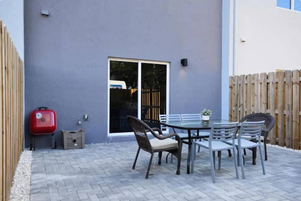Outstanding Townhouse 18 Min From The Beach - Th2 Miami Exterior foto